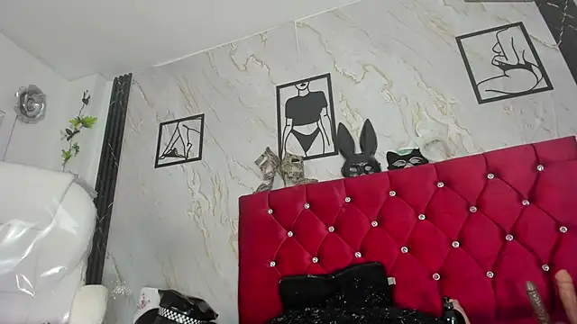 Kazsandraa 即時 XXX 聊天