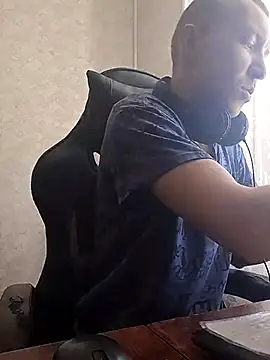 _uncle_Mitya-43_: διαδικτυακό σόου στην κάμερα