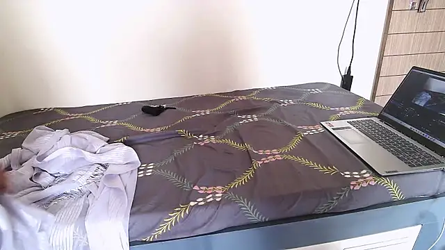 Czat XXX na żywo – Miss_Sanika