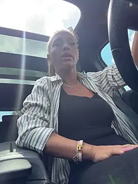 Chat XXX ao vivo de LovingBlondie