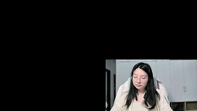 Eeya-36's Live XXX Chat