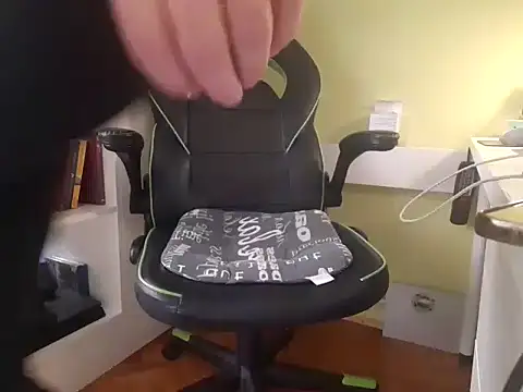 feathersify webcam show