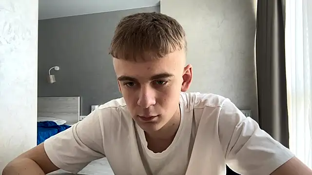 Chatroom XXX en direct de SoloFury