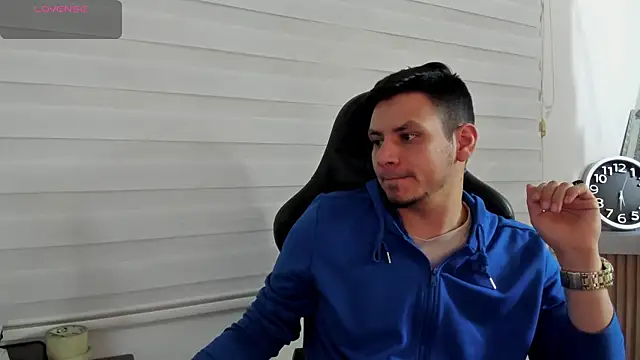 Chat XXX en directo de Rick_Adams