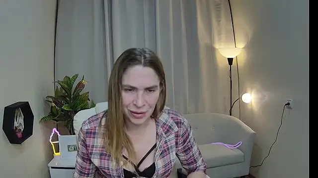 Chat XXX ao vivo de TessaDaybreak