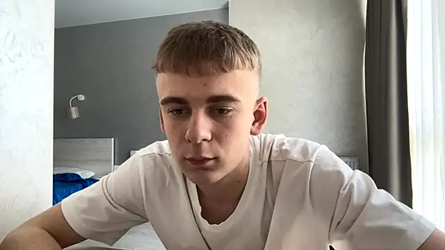 SoloFury 라이브 XXX 채팅