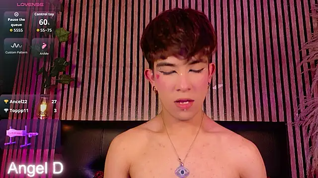 Chatroom XXX en direct de Angeldust19