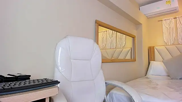 Živý XXX chat DulceAnngel