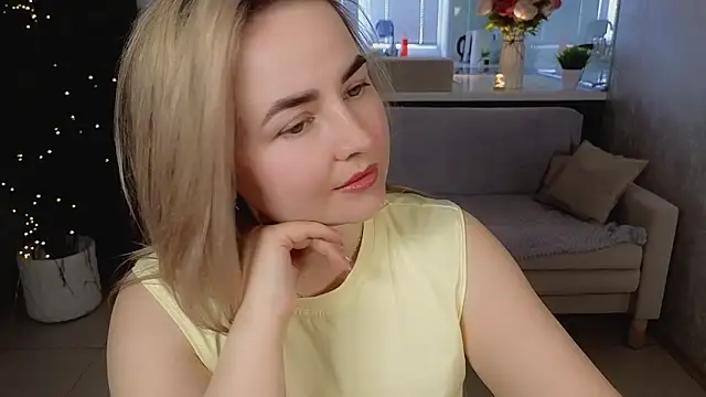 Mira_Mermayd's Live XXX Chat