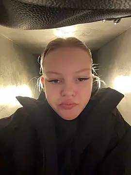 AshleyMur: απευθείας συνομιλία ΧΧΧ