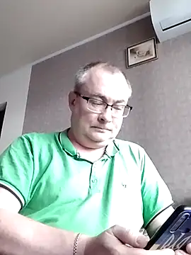 Nika_Malayn Webbikameraesitys