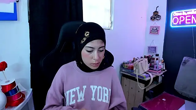 chaymae_nah_ webcam show