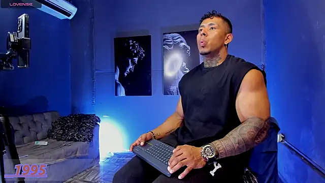 bradley_smithn Webbikameraesitys