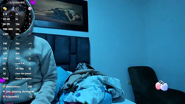 Vahiolet_smith's Live XXX Chat