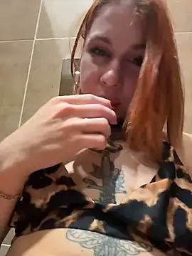 แชท XXX สดของ RosieSecret