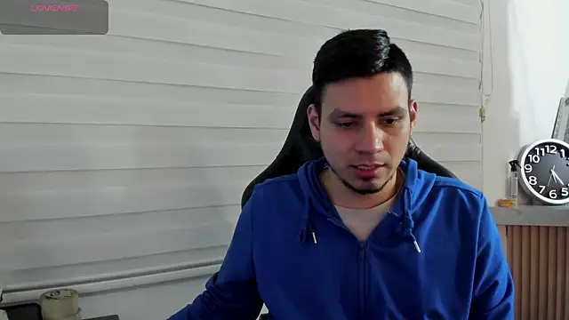 Rick_Adams Adlı Modelin Canlı XXX Sohbeti