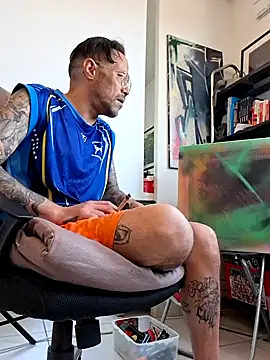 Mr_Graffitimile's Live XXX Chat