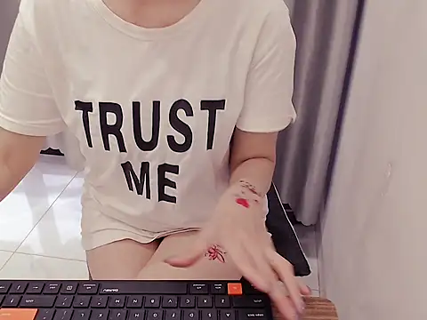 Funnygirl_9x's Live XXX Chat