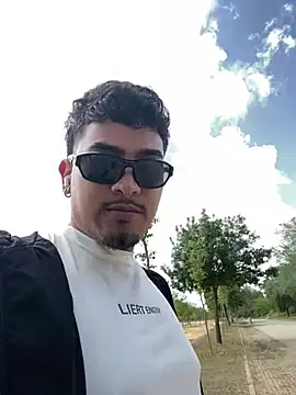 Thiagocortes – Kamerová šou