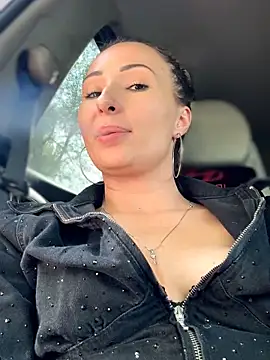 Wonder_Kari's Webcam Show