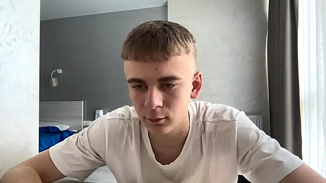 SoloFury live XXX chat