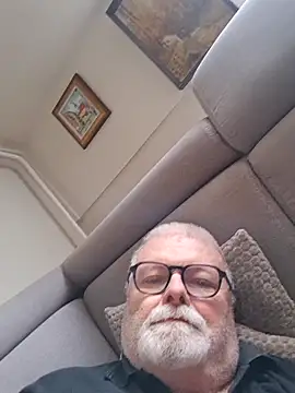 petvaradのライブXXXチャット