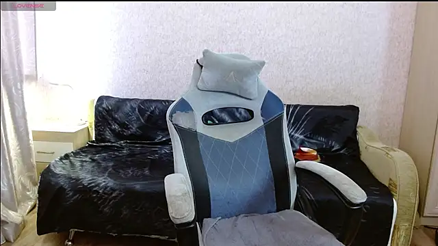 Онлайн чат XXX Aestheticguy101