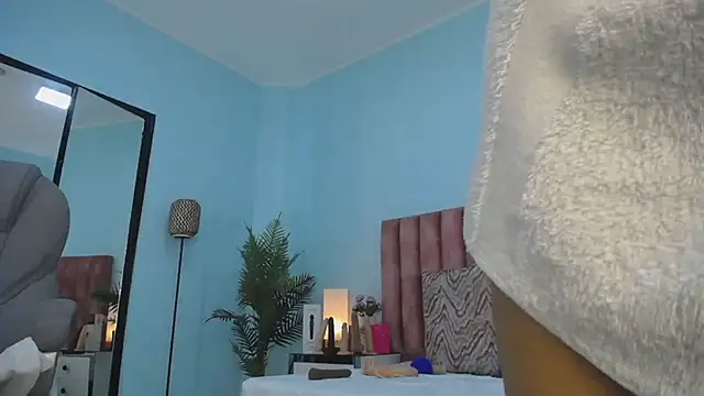 nana_levy's Live XXX Chat