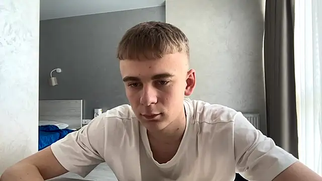 SoloFuryn Live XXX chat