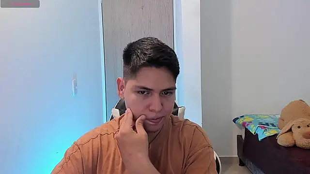 Asta_YunoXXX Show Webcam