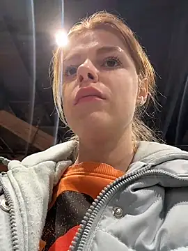 Pokazy przed kamerką – HarrietDart