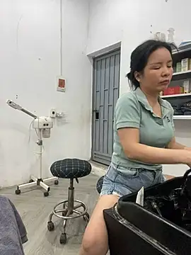 Chat +18 de Ivy_Trix2 ao vivo