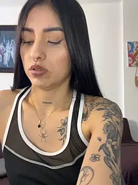 دردشة ananya_sex1 الجنسية المباشرة