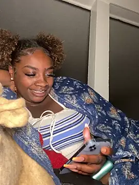 LillShayy 网络视讯表演