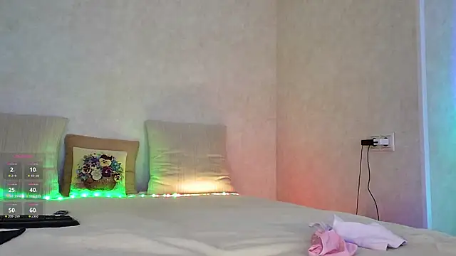 Roseaa live XXX chat