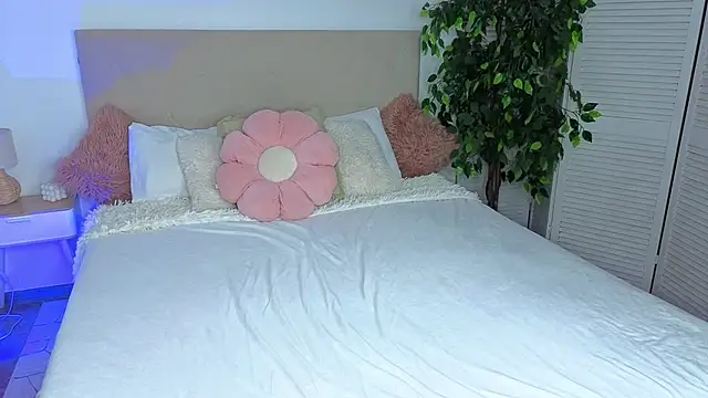 Chat +18 de Silena_sky ao vivo