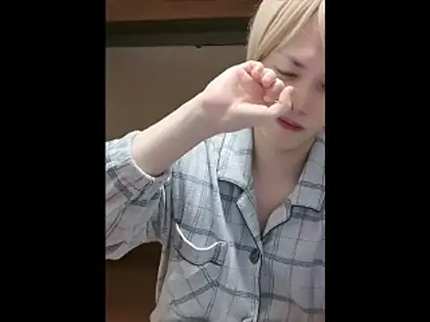 Czat XXX na żywo – mgnhiroyuki