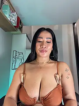 AsianMilfSheryl – Naživo XXX chat