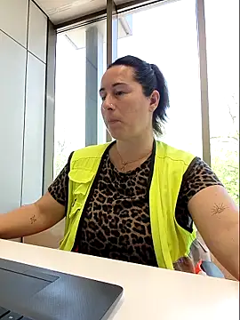 Chat +18 de bichota85 ao vivo