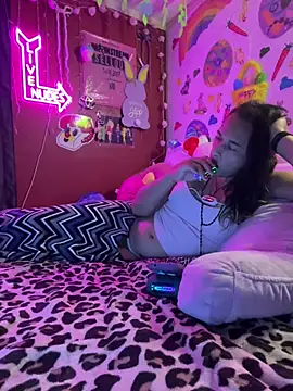 TranSexualJade95 Adlı Modelin Canlı XXX Sohbeti