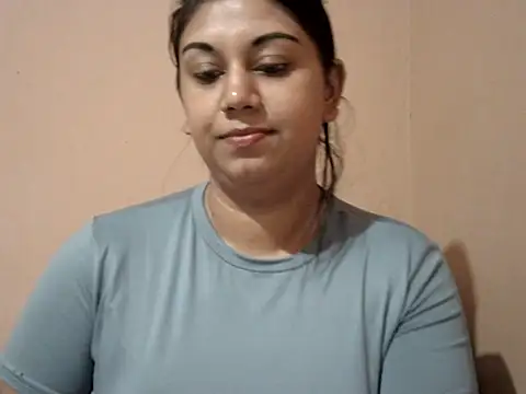 XXX chat uživo modela bellachow10