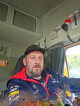 ktmtom247: διαδικτυακό σόου στην κάμερα