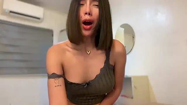 GenesisCastillano Adlı Modelin Canlı XXX Sohbeti