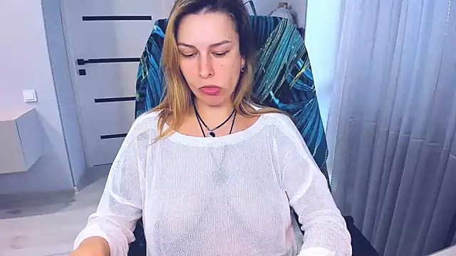 AlexiaDarren – Naživo XXX chat