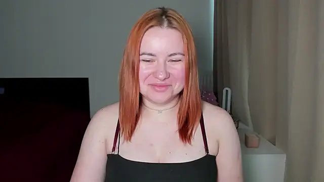 LAYLAxSTAR: онлайн-секс-чат