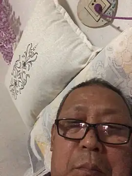 yaocaobi8 webcam show