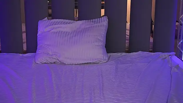 Snow_WhiteeeX's Live XXX Chat