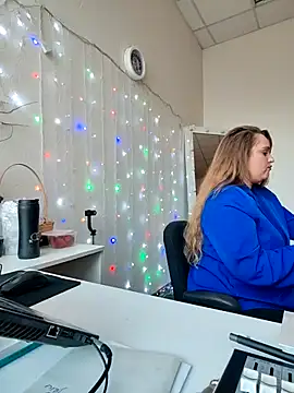 Juicy_PeachLux's Live XXX Chat