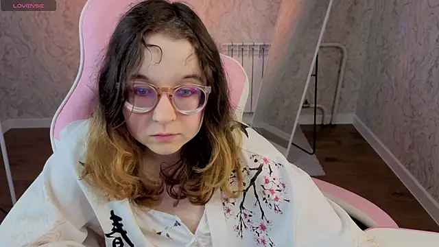 Aleks-casterのライブXXXチャット