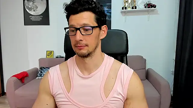 BrutusK08 在線直播表演